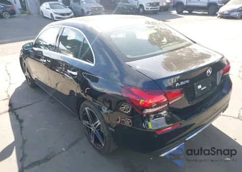 2022 Mercedes-Benz A 220 из США, поврежденный, VIN W1K3G4EB2NJ377771